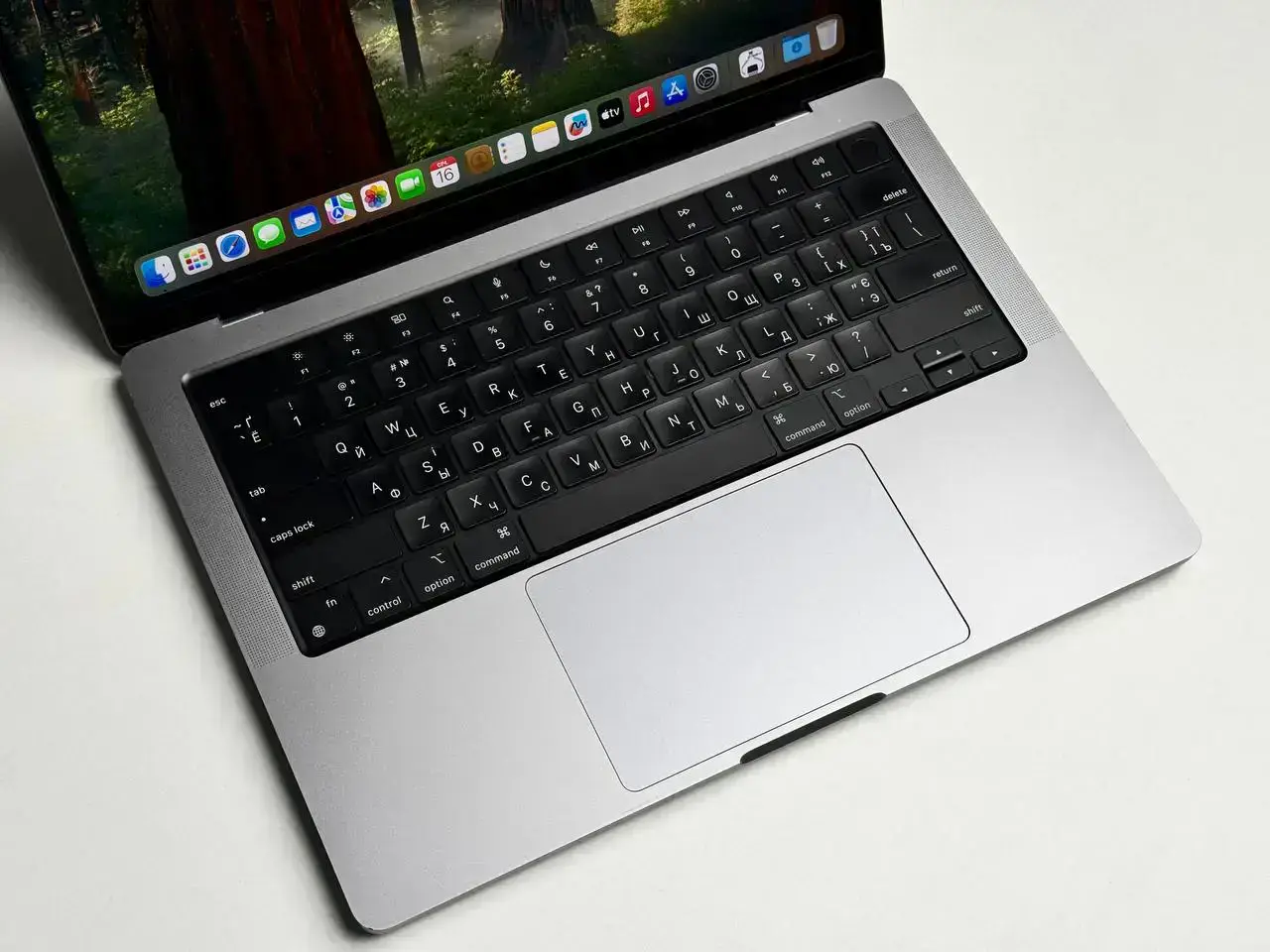 Б/У MacBook Pro 14" Space Gray (MKH53) 2021 - Состояние: хороший | Аккумулятор: 84% | Комплектация: полный | Гарантія: 3 мес.