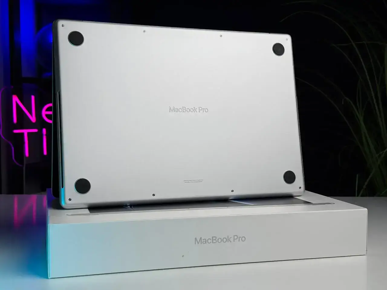 Б/У MacBook Pro 16" Silver 2023 (MNWC3) - Состояние: хороший | Аккумулятор: 88% | Комплектация: полный | Гарантія: 3 мес.