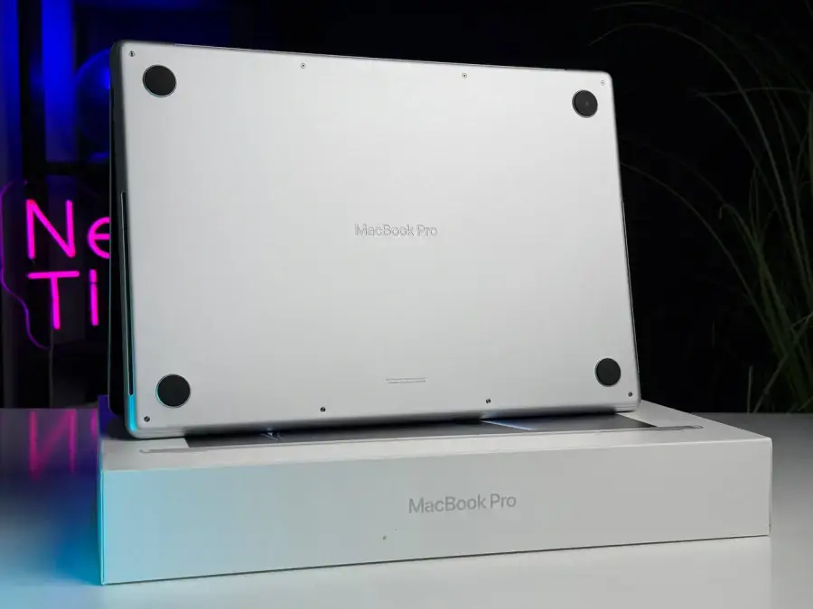 ВЖИВАНИЙ MacBook Pro 16" Silver 2023 (MNWC3) - Стан: гарний | Акумулятор: 88% | Комплектація: повний | Гарантія: 3 міс.
