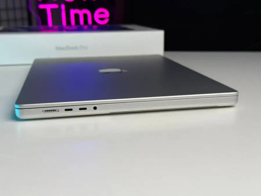 ВЖИВАНИЙ MacBook Pro 16" Silver 2023 (MNWC3) - Стан: гарний | Акумулятор: 88% | Комплектація: повний | Гарантія: 3 міс.