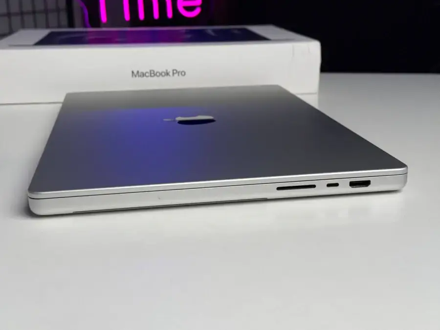 ВЖИВАНИЙ MacBook Pro 16" Silver (MK1E3) 2021 - Стан: гарний | Акумулятор: 95% | Комплектація: повний | Гарантія: 1 міс.