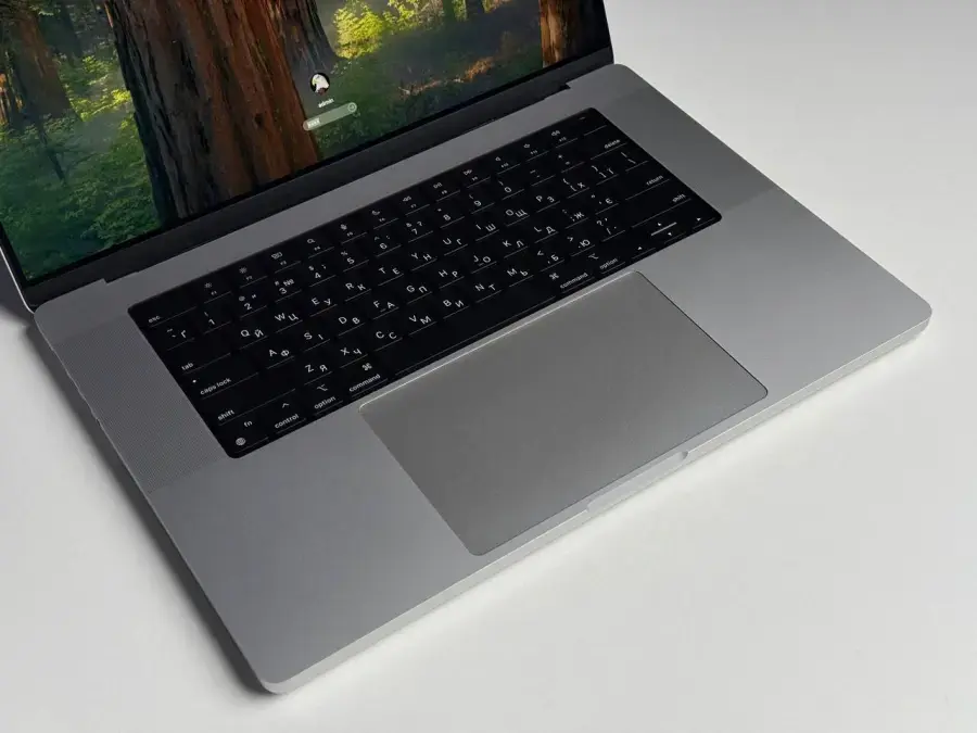 ВЖИВАНИЙ MacBook Pro 16" Silver (MK1E3) 2021 - Стан: гарний | Акумулятор: 95% | Комплектація: повний | Гарантія: 1 міс.