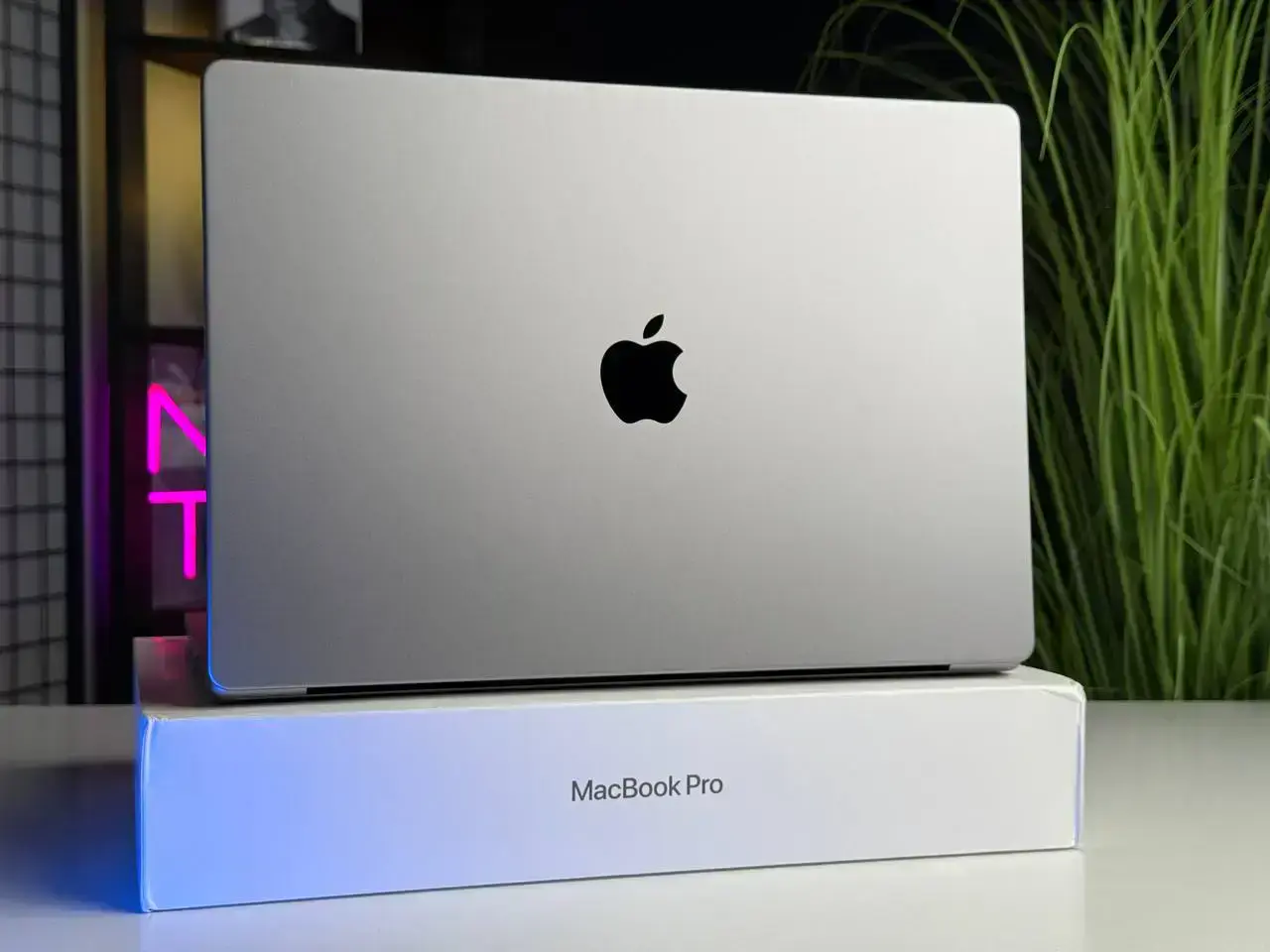 Б/У MacBook Pro 16" Space Gray (MK183) 2021 - Состояние: хороший | Аккумулятор: 88% | Комплектация: полный | Гарантія: 1 мес.