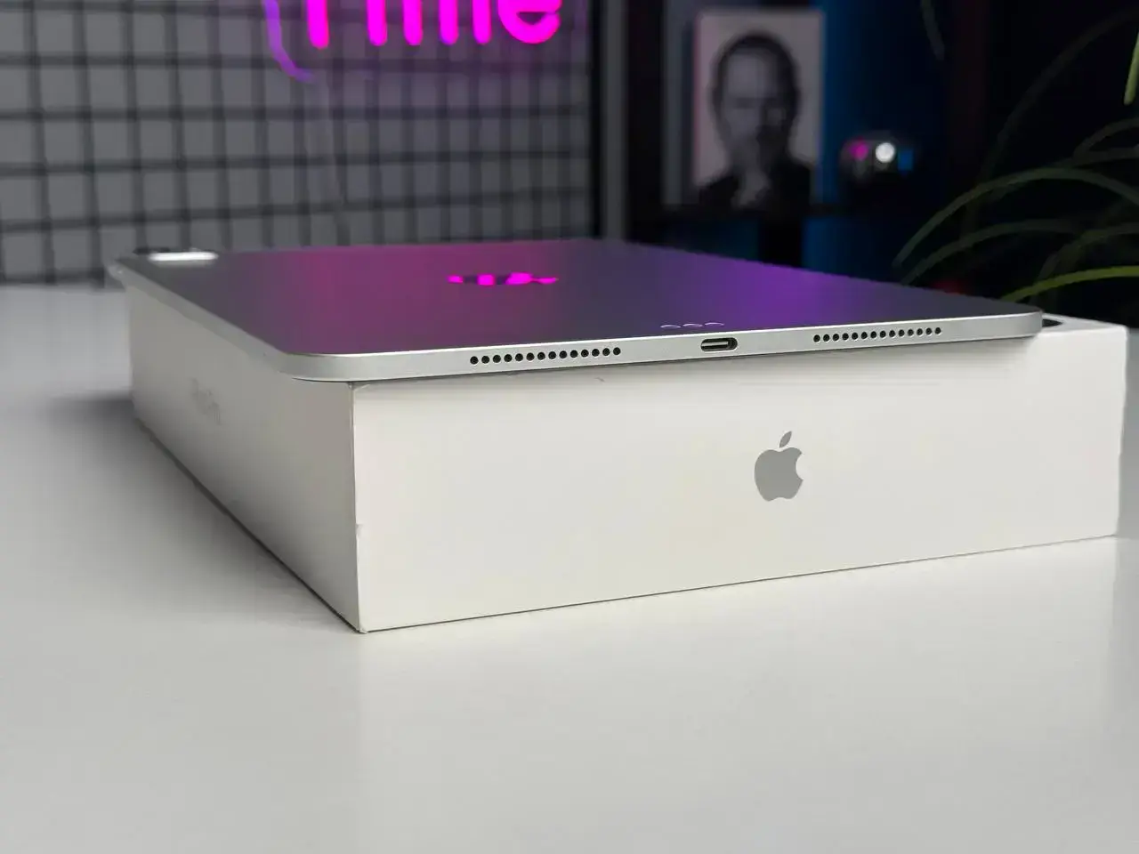 ВІТРИННИЙ Планшет Apple iPad Pro 11" M4 2024 Wi-Fi 1TB with Standard glass - Silver (MVVF3) - Стан: ідеальний | Акумулятор: 100% | Комплектація: повний | Гарантія: 1 міс.