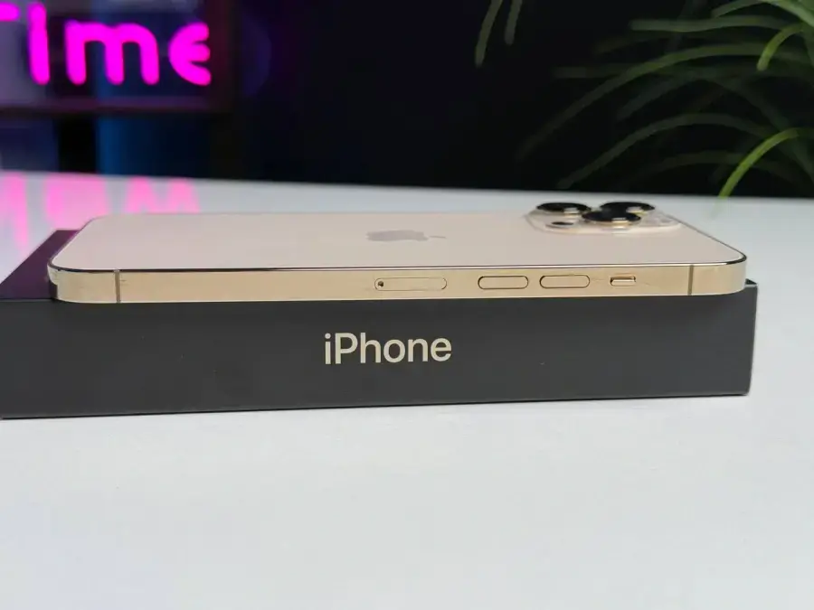 ВЖИВАНИЙ Apple iPhone 13 Pro Max 256GB Gold (MLKU3, MLLD3) - Стан: гарний | Акумулятор: 100% | Комплектація: повний | Гарантія: 1 міс.
