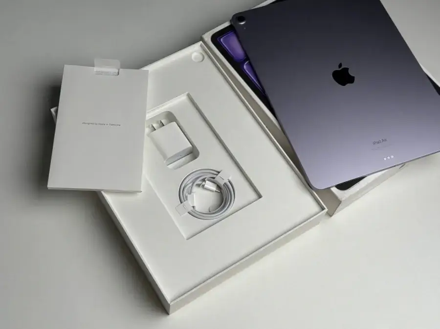 OPEN BOX Планшет Apple iPad Air 13'' M2 2024 Wi-Fi 128GB Purple (MV2C3) - Стан: новий, відкрита коробка | Акумулятор: 100% | Комплектація: повний | Гарантія: 3 міс.