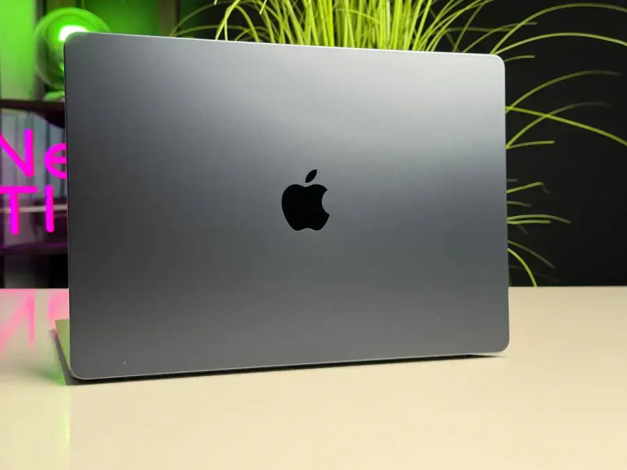 УЦІНКА MacBook Air 15" M3/8CPU/10GPU/16GB/512GB Midnight 2024 (MXD43) - Стан: новий, не активований | Акумулятор: 100% | Комплектація: повний, без коробки | Гарантія: 6 міс.