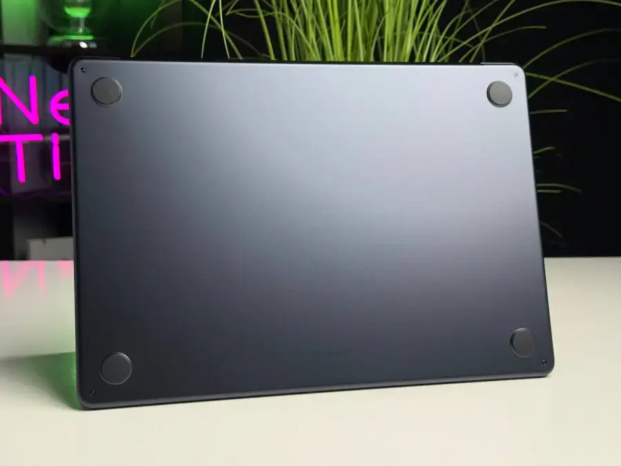 УЦІНКА MacBook Air 15" M3/8CPU/10GPU/16GB/512GB Midnight 2024 (MXD43) - Стан: новий, не активований | Акумулятор: 100% | Комплектація: повний, без коробки | Гарантія: 6 міс.