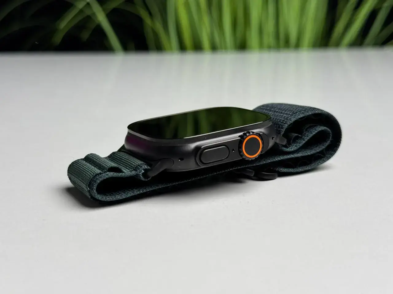 ВИТРИННЫЕ Apple Watch Ultra 2 2024 GPS + Cellular 49mm Black Titanium Case with Dark Green Alpine Loop - Medium (MX4R3) - Состояние: хороший | Аккумулятор: 100% | Комплектация: полный | Гарантия: 3 мес.