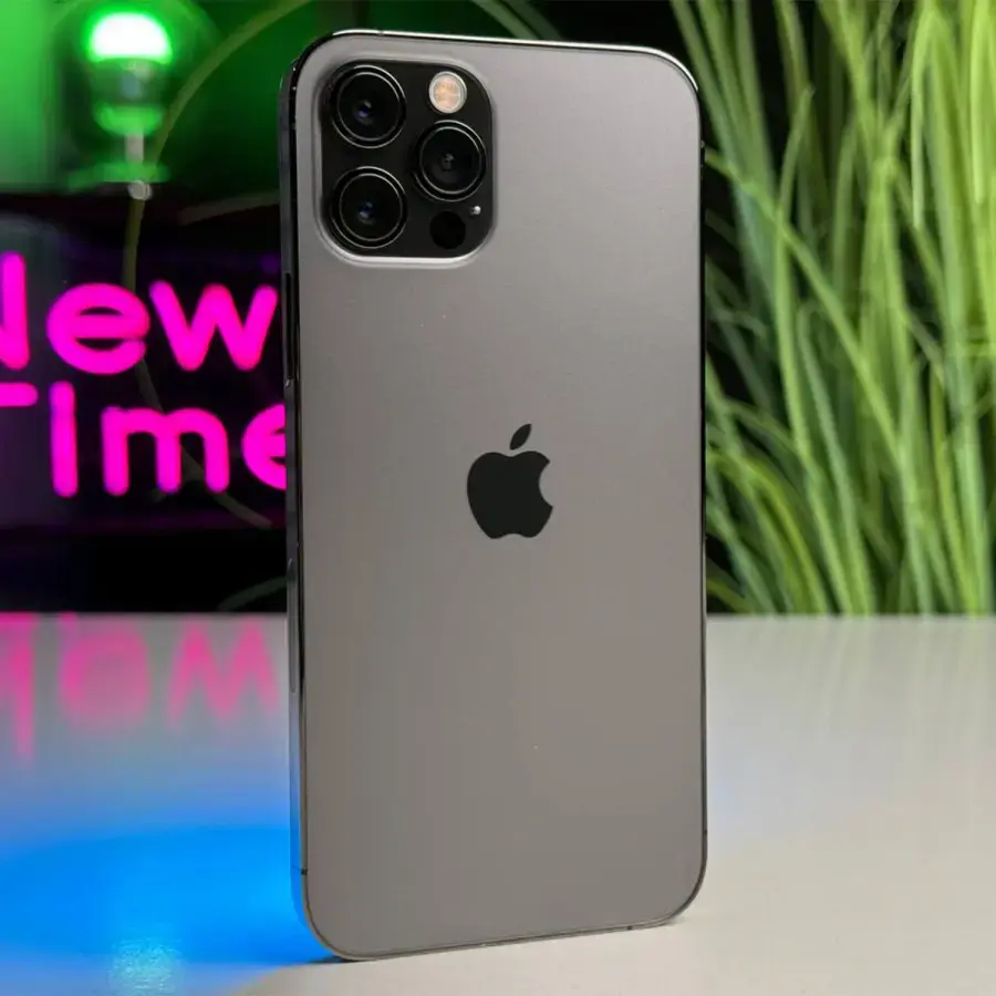 ВЖИВАНИЙ Apple iPhone 12 Pro 512GB Graphite (MGLX3, MGMU3) - Стан: гарний (подряпина на склі) | Акумулятор: 100% | Комплектація:i Phone, кабель | Гарантія: 1 міс.