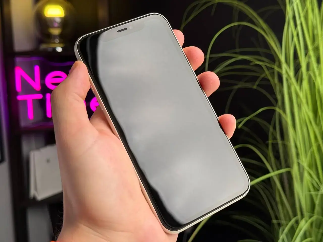ВЖИВАНИЙ Apple iPhone 11 128GB White (MWLF2) Full Box - Стан: гарний | Акумулятор: 100% | Комплектація: iPhone, кабель | Гарантія: 1 міс.
