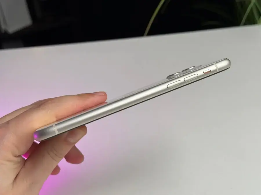 Б/У Apple iPhone 11 128GB White (MWLF2) Full Box - Состояние: хороший | Аккумулятор: 100% | Комплектация: iPhone, кабель | Гарантія: 1 мес.