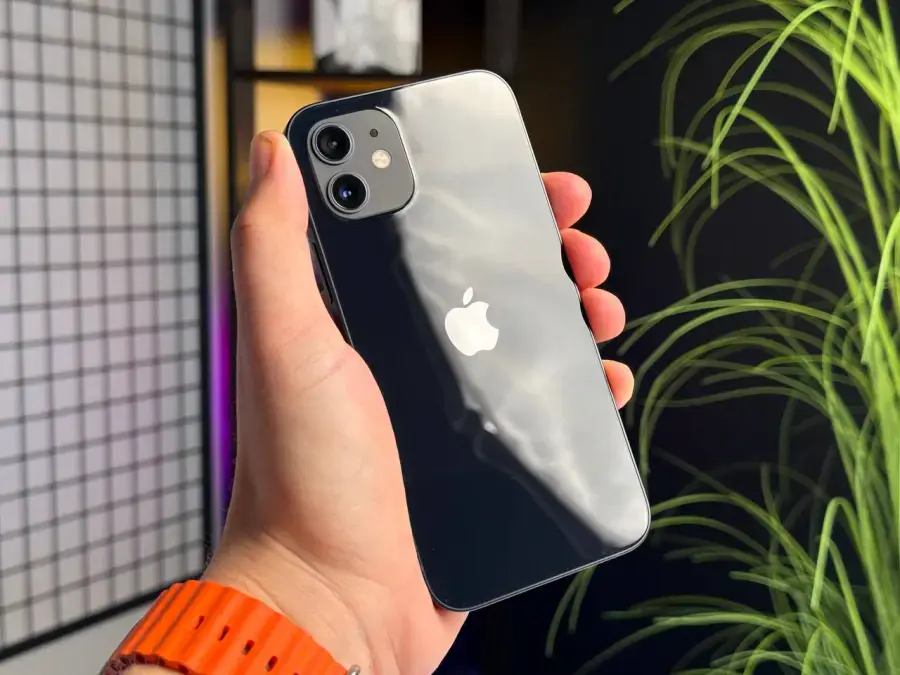 ВЖИВАНИЙ Apple iPhone 12 128GB Black (MGHC3, MGJA3) - Стан: гарний | Акумулятор: 100% | Комплектація: повний | Гарантія: 1 міс.