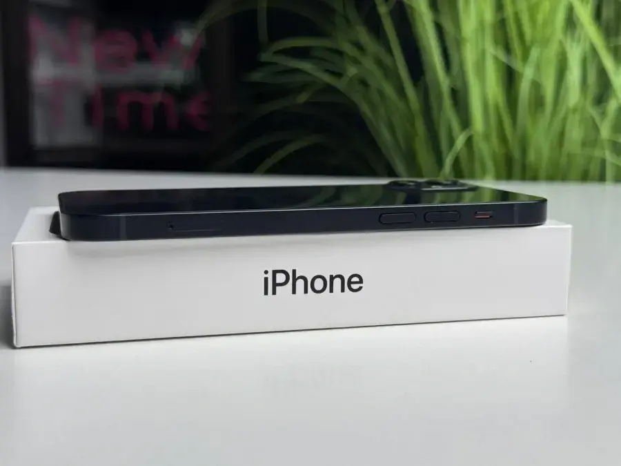 ВЖИВАНИЙ Apple iPhone 12 128GB Black (MGHC3, MGJA3) - Стан: гарний | Акумулятор: 100% | Комплектація: повний | Гарантія: 1 міс.