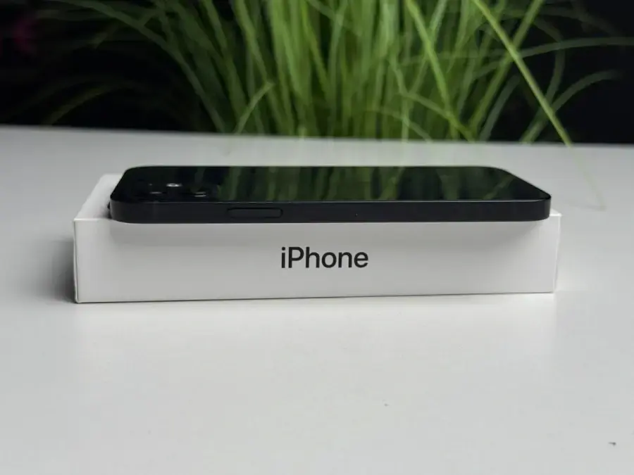 ВЖИВАНИЙ Apple iPhone 12 128GB Black (MGHC3, MGJA3) - Стан: гарний | Акумулятор: 100% | Комплектація: повний | Гарантія: 1 міс.