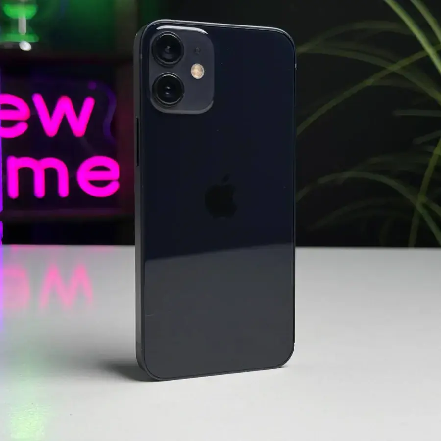 Б/У Apple iPhone 12 Mini 64GB Black (MG8F3, MGDX3) - Состояние: хороший | Аккумулятор: 100% | Комплектация: iPhone, кабель | Гарантія: 1 мес.