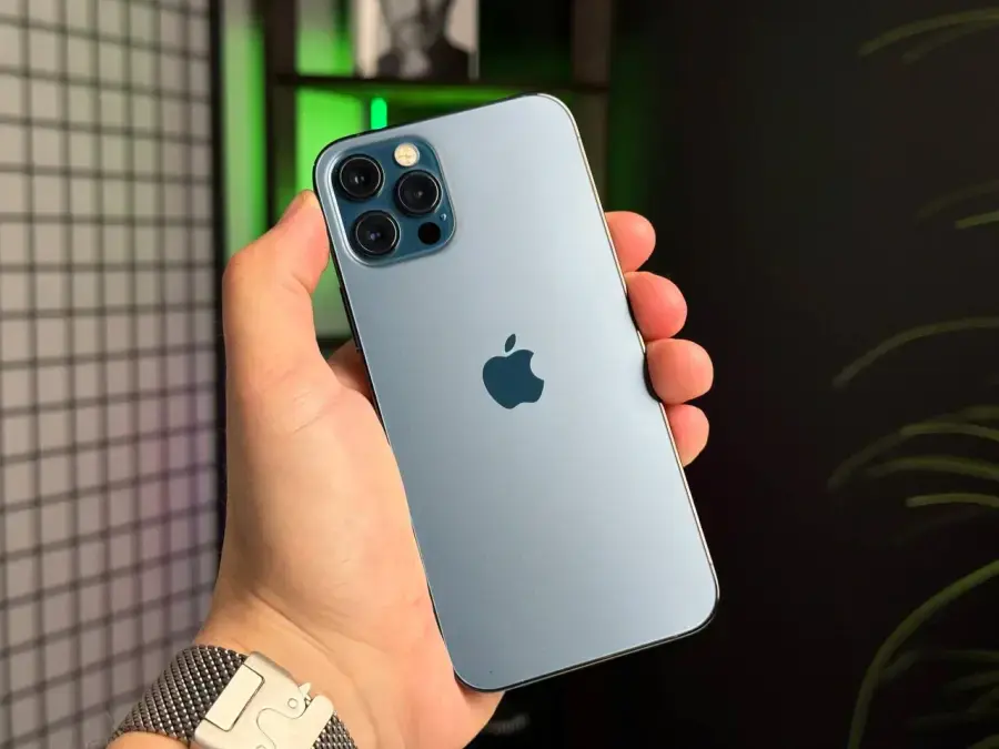 ВЖИВАНИЙ Apple iPhone 12 Pro 256GB Pacific Blue (MGLW3, MGMT3) - Стан: гарний | Акумулятор: 100% | Комплектація: iPhone, кабель | Гарантія: 1 міс.