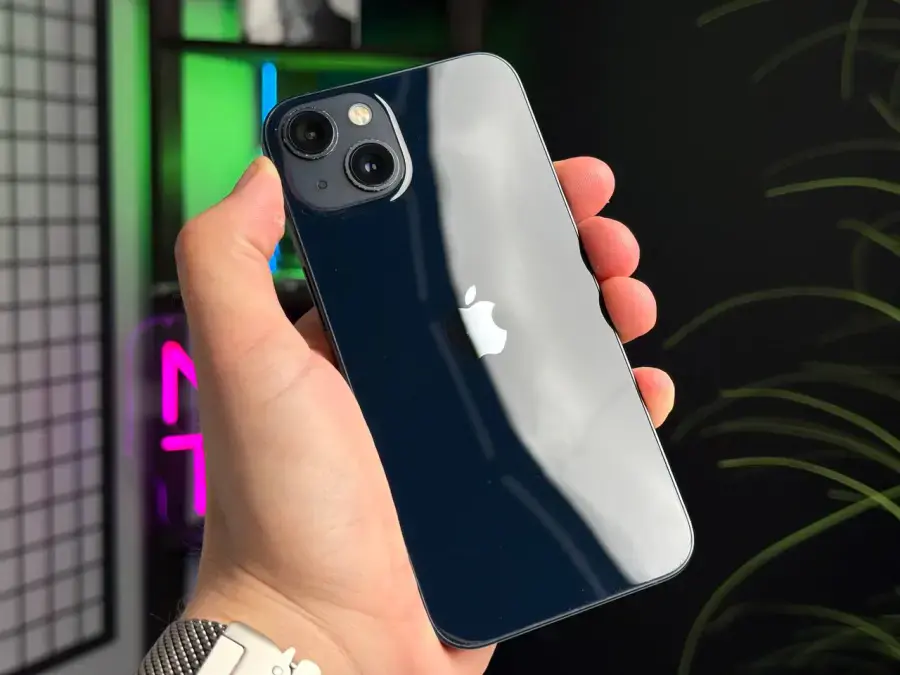 ВЖИВАНИЙ Apple iPhone 13 128GB Midnight (MLML3, MLPF3) - Стан: задовільний | Акумулятор: 100% | Комплектація: iPhone, кабель | Гарантія: 1 міс.