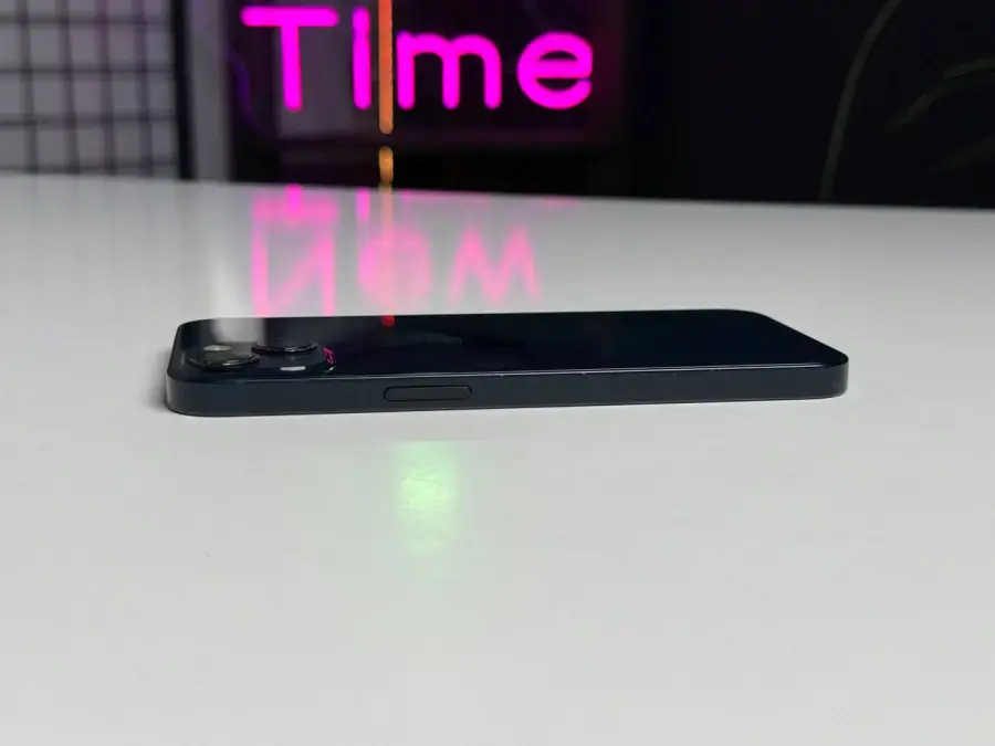 ВЖИВАНИЙ Apple iPhone 13 128GB Midnight (MLML3, MLPF3) - Стан: задовільний | Акумулятор: 100% | Комплектація: iPhone, кабель | Гарантія: 1 міс.