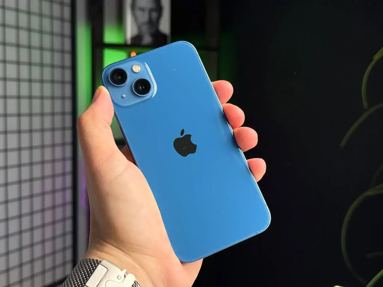 Б/У Apple iPhone 13 256GB Blue (MLN13, MLQA3) - Состояние: удовлетворительный | Аккумулятор: 100% | Комплектация: полный | Гарантія: 1 мес.