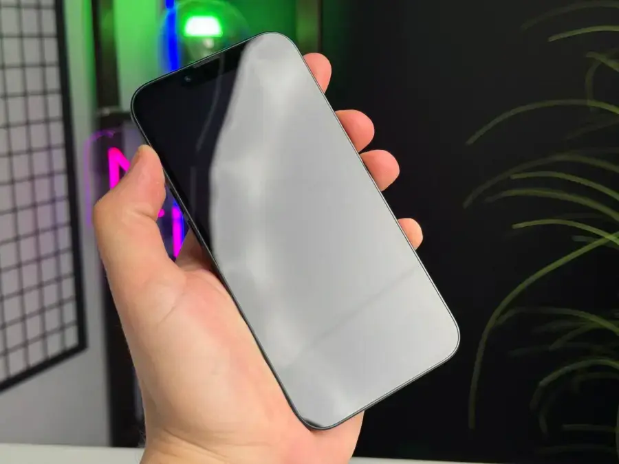 ВЖИВАНИЙ Apple iPhone 13 256GB Midnight (MLMU3, MLQ63) - Стан: гарний | Акумулятор: 100% | Комплектація: iPhone, кабель | Гарантія: 1 міс.