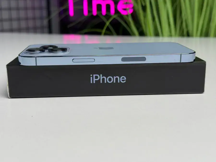 ВЖИВАНИЙ Apple iPhone 13 Pro 128GB Sierra Blue (MLTT3, MLVD3) - Стан: гарний | Акумулятор: 100% | Комплектація: повний | Гарантія: 1 міс.