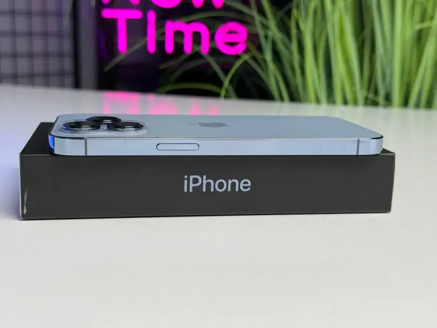 ВЖИВАНИЙ Apple iPhone 13 Pro 512GB Sierra Blue (MLU73, MLVU3) - Стан: гарний | Акумулятор: 100% | Комплектація: повний | Гарантія: 1 міс.