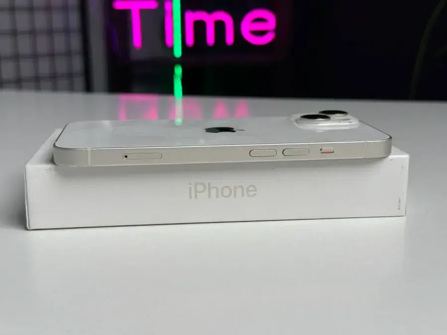 ВЖИВАНИЙ Apple iPhone 14 256GB Starlight (MPW43) - Стан: гарний | Акумулятор: 100% | Комплектація: повний | Гарантія: 1 міс.