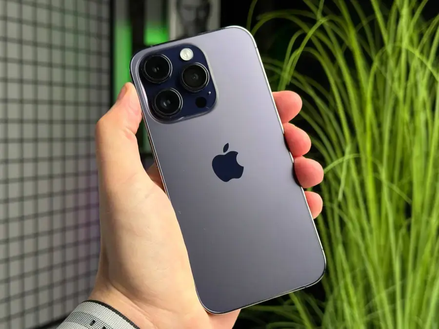 ВЖИВАНИЙ Apple iPhone 14 Pro 256GB Deep Purple (MQ1F3) - Стан: гарний | Акумулятор: 100% | Комплектація: iPhone, кабель | Гарантія: 1 міс.