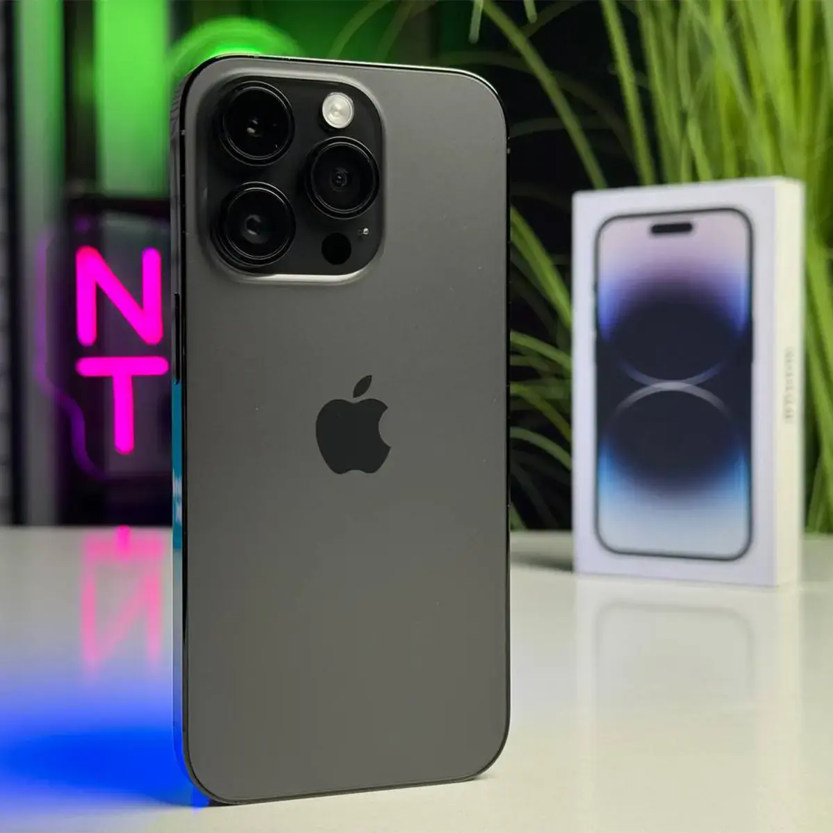 ВЖИВАНИЙ Apple iPhone 14 Pro 512GB Space Black (MQ1M3) - Стан: гарний | Акумулятор: 87% | Комплектація: повний | Гарантія: 1 міс.