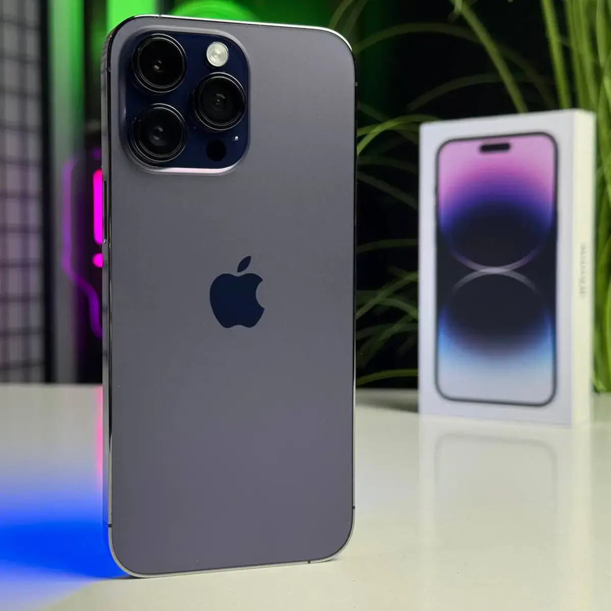 Б/У Apple iPhone 14 Pro Max 256GB Deep Purple (MQ9X3) - Состояние: хороший | Аккумулятор: 100% | Комплектация: полный | Гарантія: 1 мес.