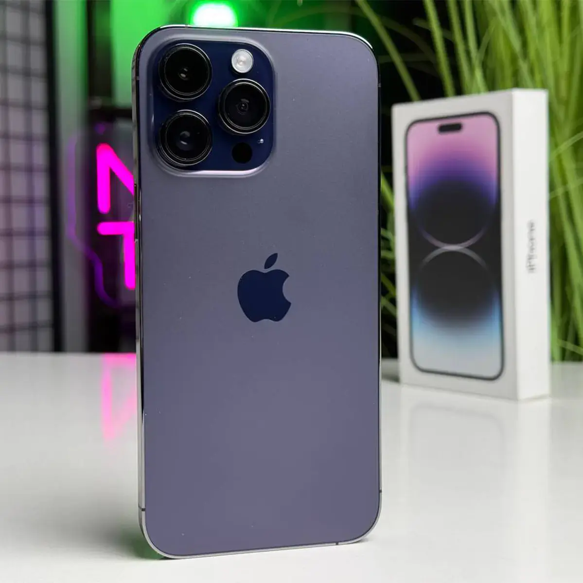 Б/У Apple iPhone 14 Pro Max 256GB Deep Purple (MQ9X3) - Состояние: хороший | Аккумулятор: 87% | Комплектация: полный | Гарантія: 1 мес.