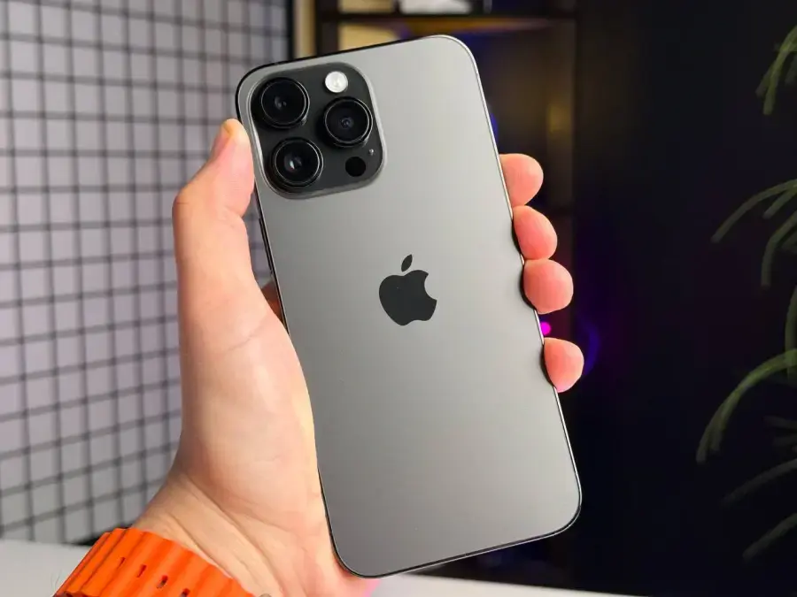 Б/У Apple iPhone 14 Pro Max 256GB Space Black (MQ9U3) - Состояние: хороший | Аккумулятор: 100% | Комплектация: iPhone, кабель | Гарантія: 1 мес.