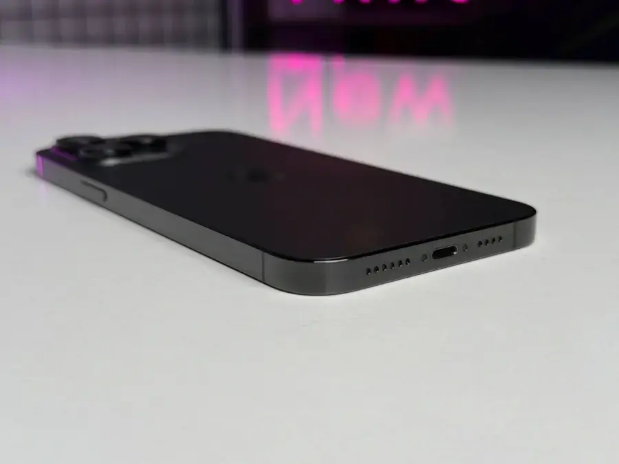 Б/У Apple iPhone 14 Pro Max 256GB Space Black (MQ9U3) - Состояние: хороший | Аккумулятор: 100% | Комплектация: iPhone, кабель | Гарантія: 1 мес.