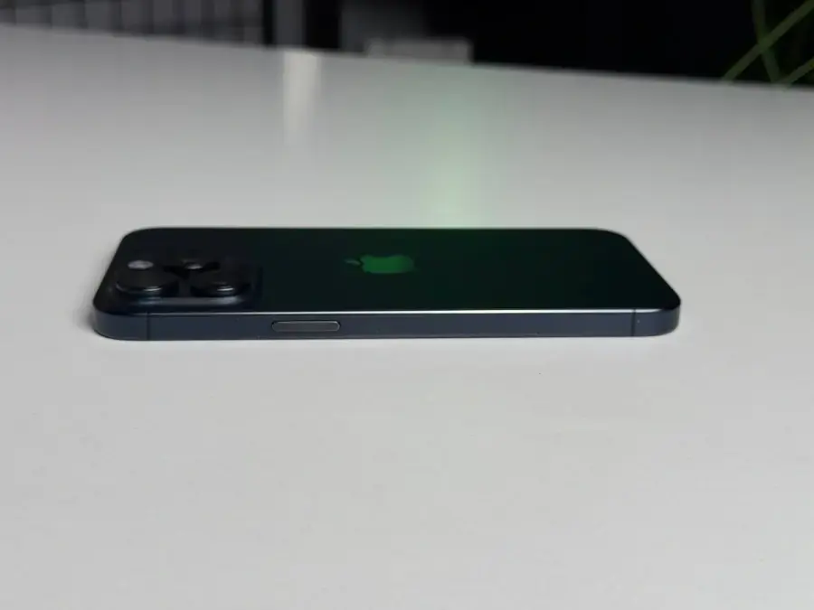 ВЖИВАНИЙ Apple iPhone 15 Pro Max 512GB Blue Titanium (MU7F3) - Стан: гарний | Акумулятор: 86% | Комплектація: iPhone, кабель | Гарантія: 1 міс.