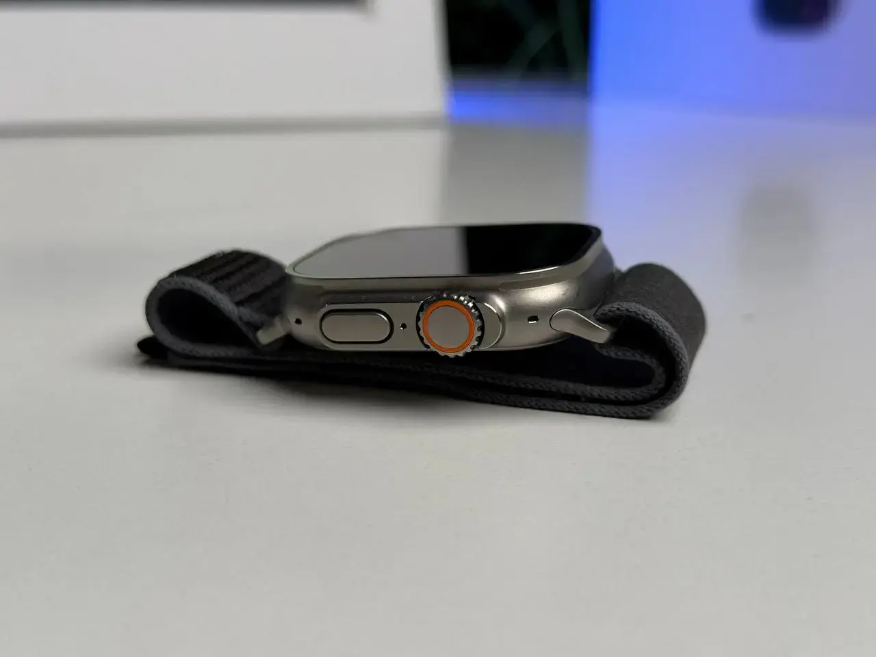 ВЖИВАНИЙ Apple Watch Ultra 2 GPS + Cellular 49mm Titanium Case with Blue/Black Trail Loop - S/M (MRF53) - Стан: гарний | Акумулятор: 100% | Комплектація: повний | Гарантія: 1 міс.