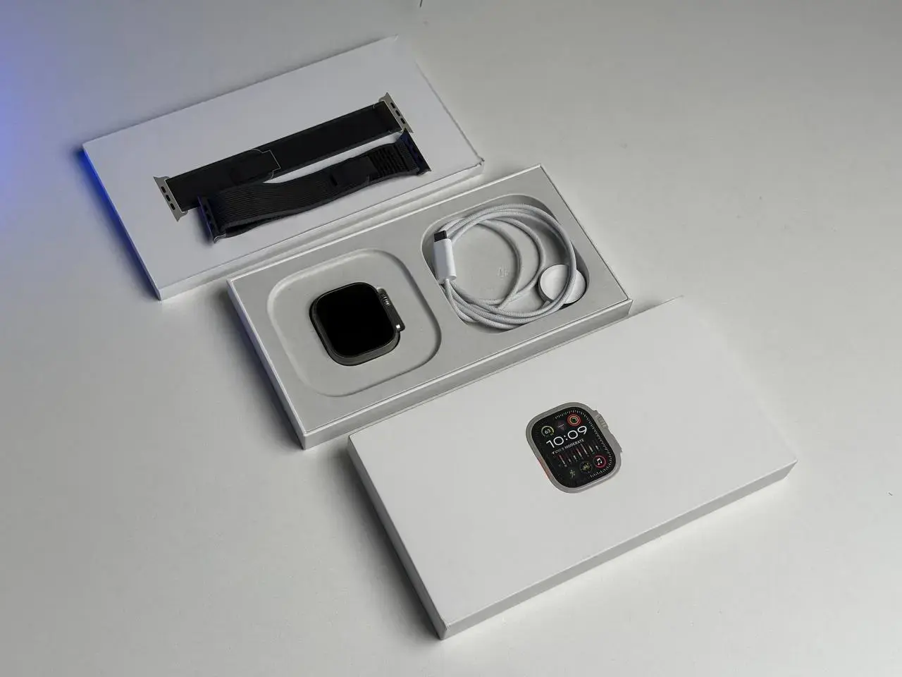 ВЖИВАНИЙ Apple Watch Ultra 2 GPS + Cellular 49mm Titanium Case with Blue/Black Trail Loop - S/M (MRF53) - Стан: гарний | Акумулятор: 100% | Комплектація: повний | Гарантія: 1 міс.