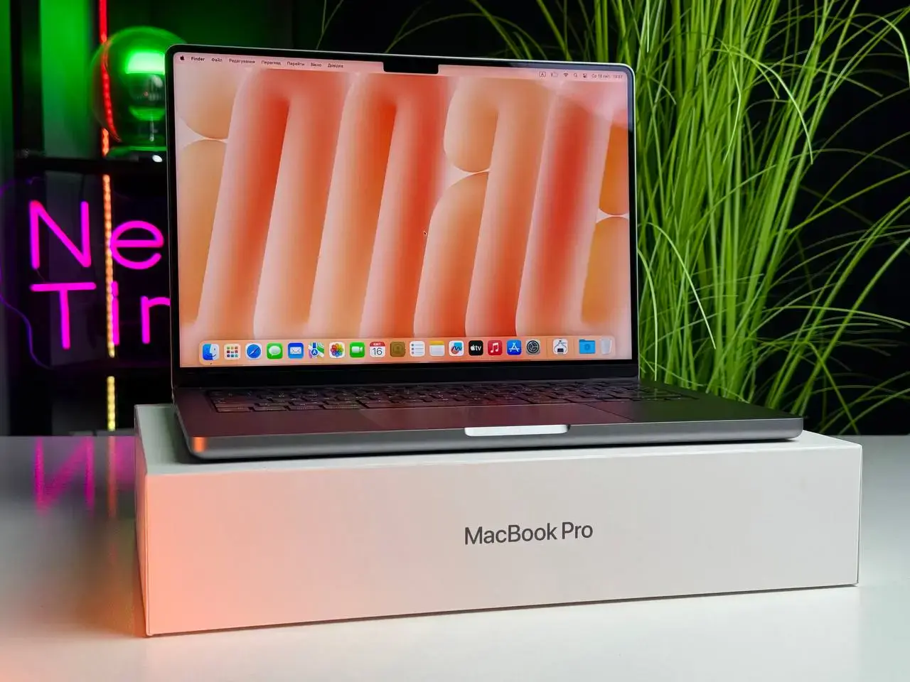 Б/У MacBook Pro 14" Space Gray (MKGP3UA/A) 2021 - Состояние: идеальный | Аккумулятор: 98% | Комплектация: полный | Гарантія: 1 мес.