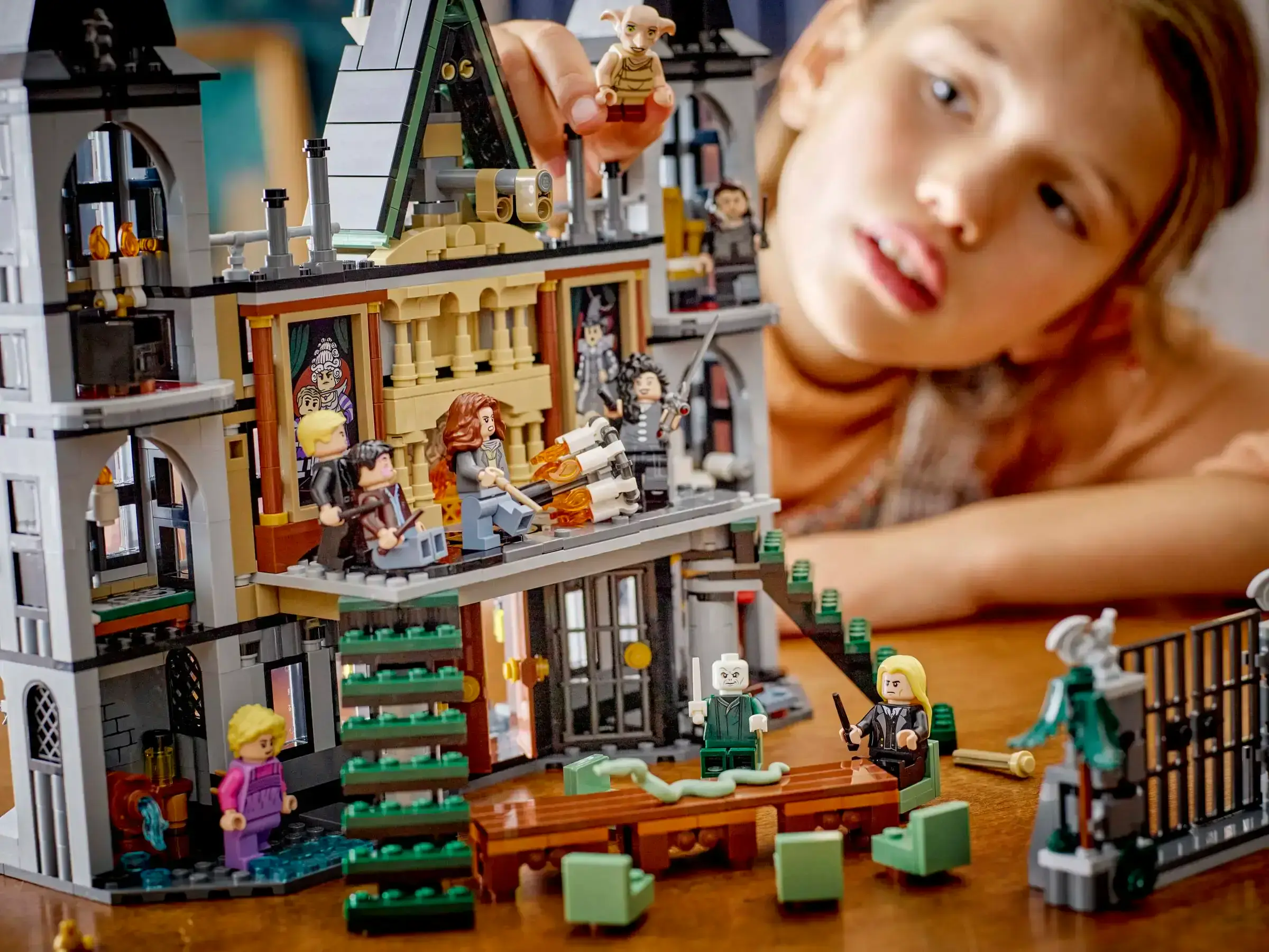 Блоковый конструктор LEGO Harry Potter Усадьба семьи Малфой (76453)