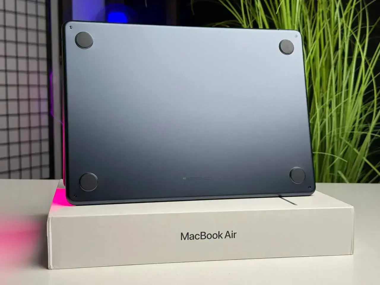 OPEN BOX MacBook Air 13.6" Midnight 2022 (MLY33) - Состояние: хорошее | Аккумулятор: 100% | Комплект: полный | Гарантия: 1 мес.