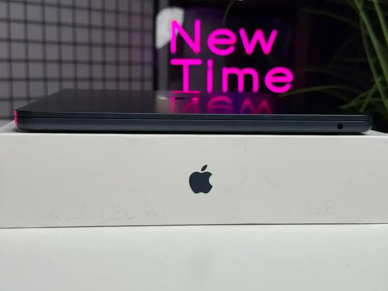 OPEN BOX MacBook Air 13.6" Midnight 2022 (MLY33) - Состояние: хорошее | Аккумулятор: 100% | Комплект: полный | Гарантия: 1 мес.