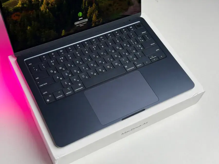 OPEN BOX MacBook Air 13.6" Midnight 2022 (MLY33) - Стан: гарний | Акумулятор: 100% | Комплект: повний | Гарантія: 1 міс.