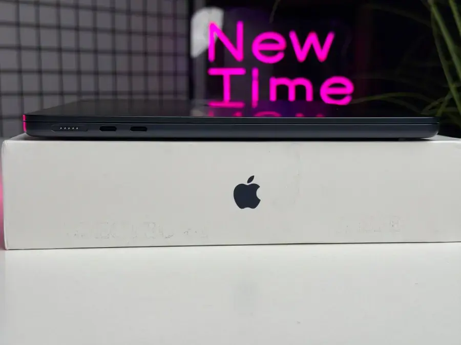 OPEN BOX MacBook Air 13.6" Midnight 2022 (MLY33) - Стан: гарний | Акумулятор: 100% | Комплектація: повний | Гарантія: 1 міс.