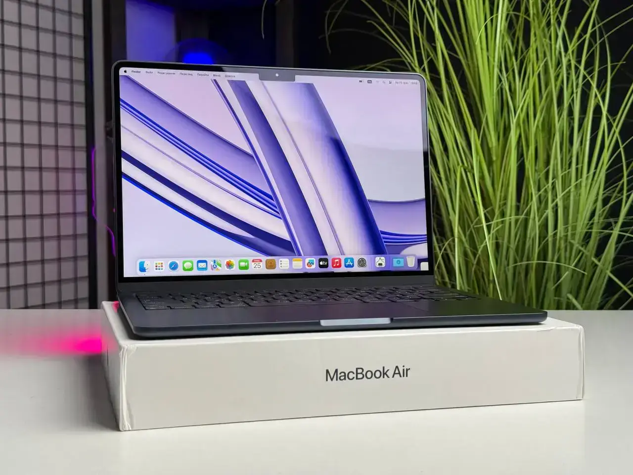 OPEN BOX MacBook Air 13.6" Midnight 2022 (MLY33) - Состояние: хорошее | Аккумулятор: 100% | Комплект: полный | Гарантия: 1 мес.