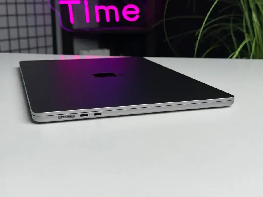 Б/У MacBook Air 15" M2/8GB/256GB Space Gray 2023 (MQKP3) | Внешнее состояние – хорошее | Состояние аккумулятора – 100% (44 цикла) | Гарантия – 3 месяца | Комплектация: MacBook, зарядка