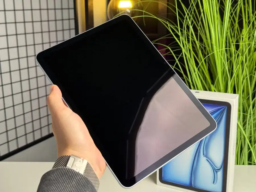 OPEN BOX Планшет Apple iPad Air 11'' M2 2024 Wi-Fi 256GB Blue (MUWH3) - Стан: ідеальний | Акумулятор: 100% | Комплект: повний | Гарантія: 12 міс.