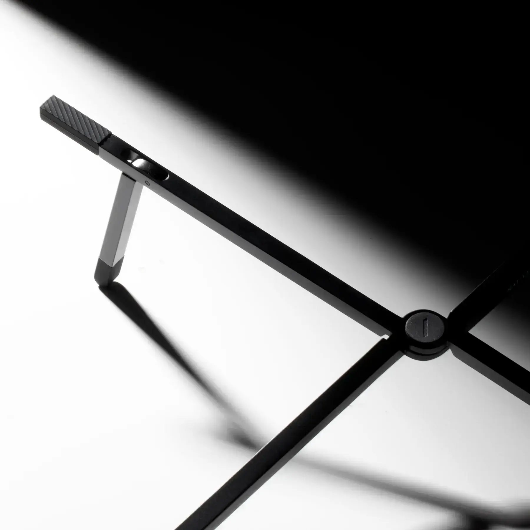 Подставка Native Union Fold Laptop Stand - Black (FOLD-STAND-BLK-RP)