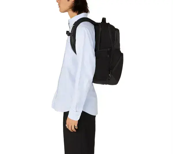 Рюкзак Incase A.R.C. Commuter Pack with ReSpun 100% Recycled Polyester 26L - Black (INCO100683-BLK)