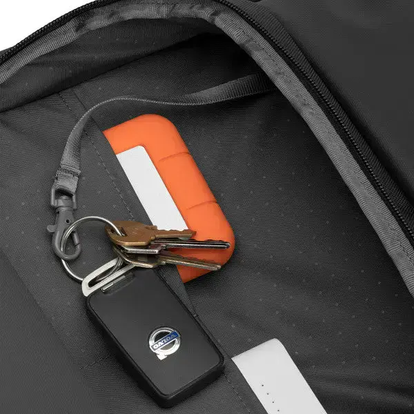 Рюкзак Incase A.R.C. Commuter Pack with ReSpun 100% Recycled Polyester 26L - Black (INCO100683-BLK)