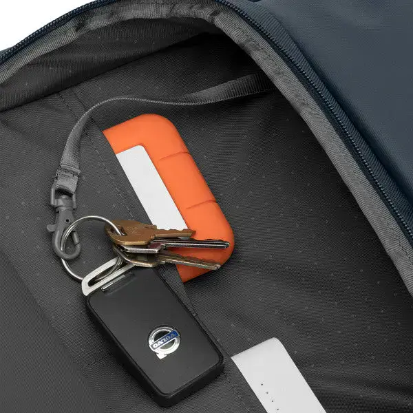 Рюкзак Incase A.R.C. Commuter Pack with ReSpun 100% Recycled Polyester 26L - Navy (INCO100683-NVY)